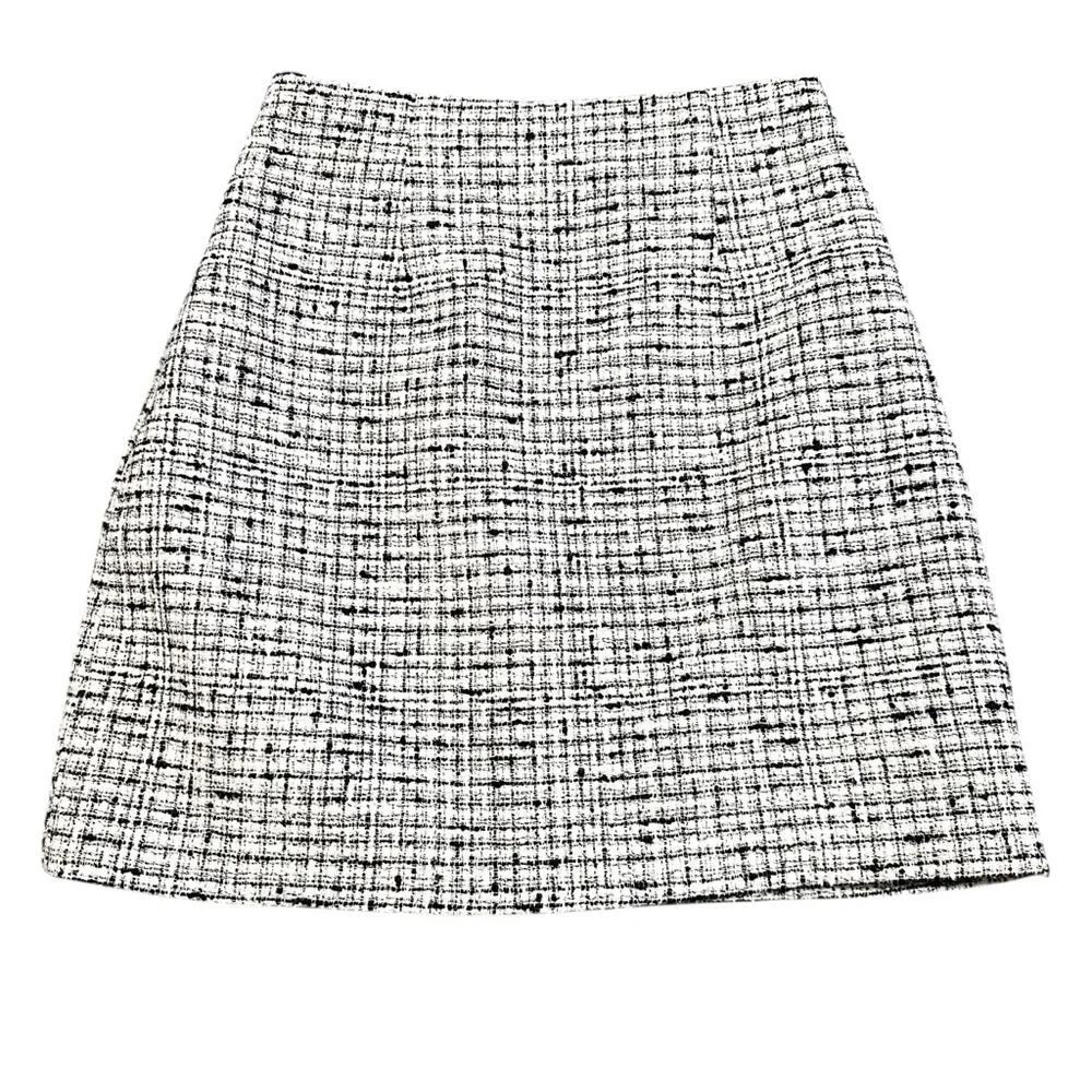 Babaton• Black and white tweed pencil skirt size 0 - Picture 4 of 9